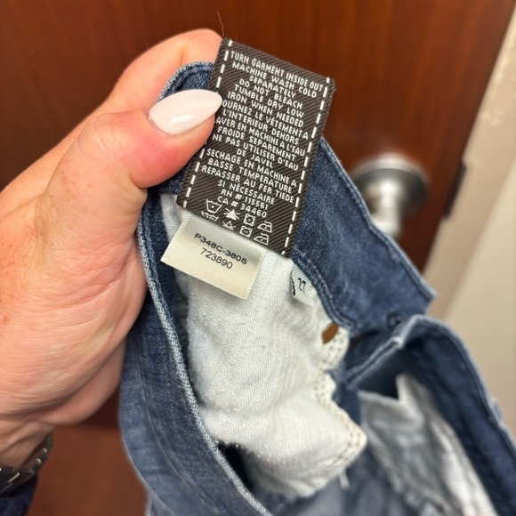 7 For All Mankind Cropped Dojo Jeans - Picture 14 of 14